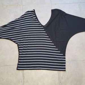 Bebe black & white Sirus striped top SZ Medium
